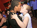 Filename=FEST_KISS.jpg
Filesize=72KB
Dimensions=547x428
Date added=Aug 22, 2009 FEST_KISS.jpg